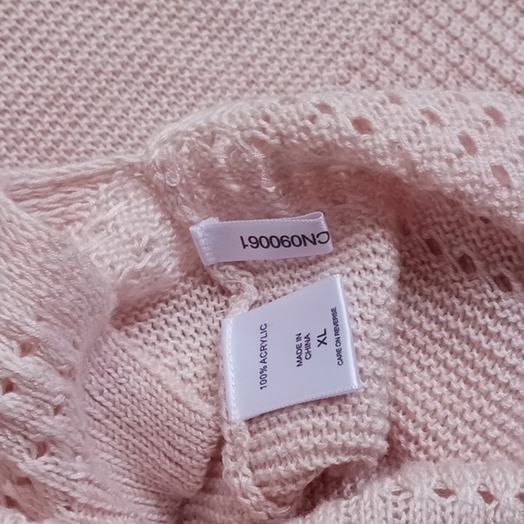 Soho Scooped Neck Waffle Stitch Sweater - Picture 5 of 6